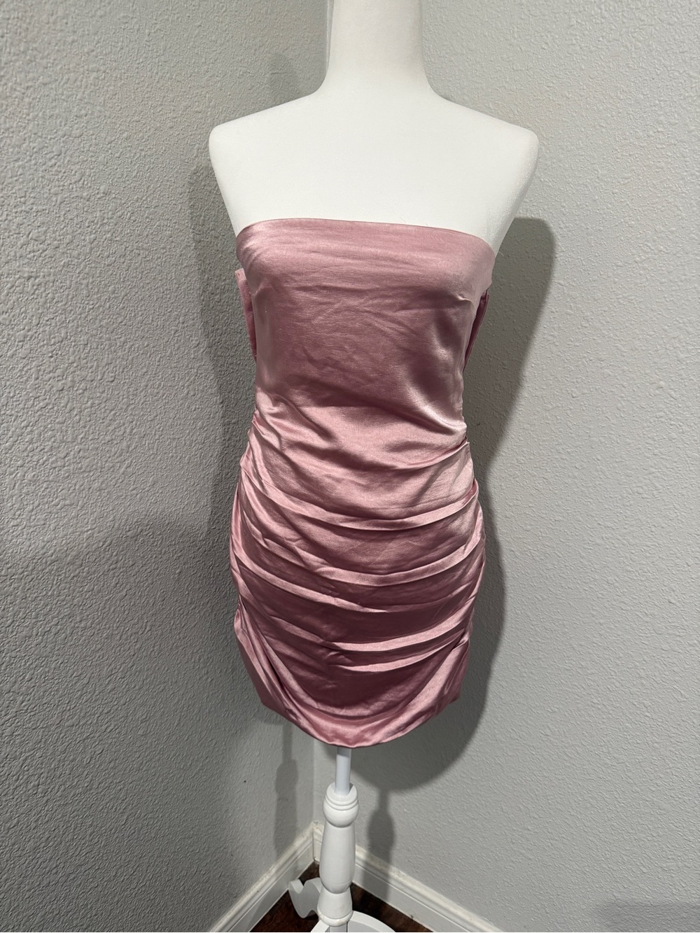 Princess Polly Pink Satin Bow Dress - Picture 2 of 6